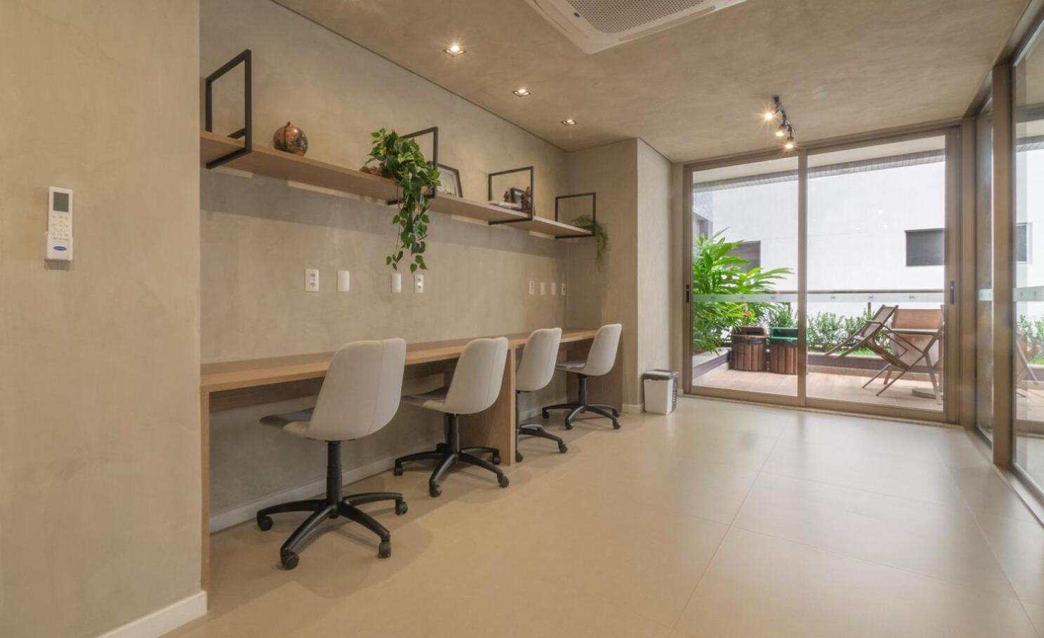 Apartamento Moderno A 750m Da Do Farol Da Barra Salvador