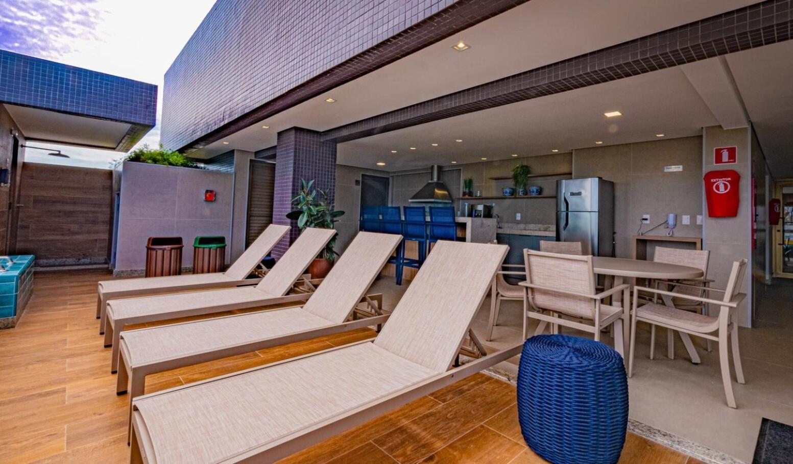 Apartamento Moderno A 750m Da Do Farol Da Barra Salvador